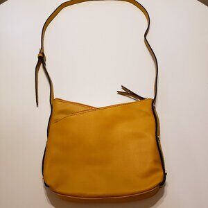 Cross-Body Handbag in Cute Yellow Pleather